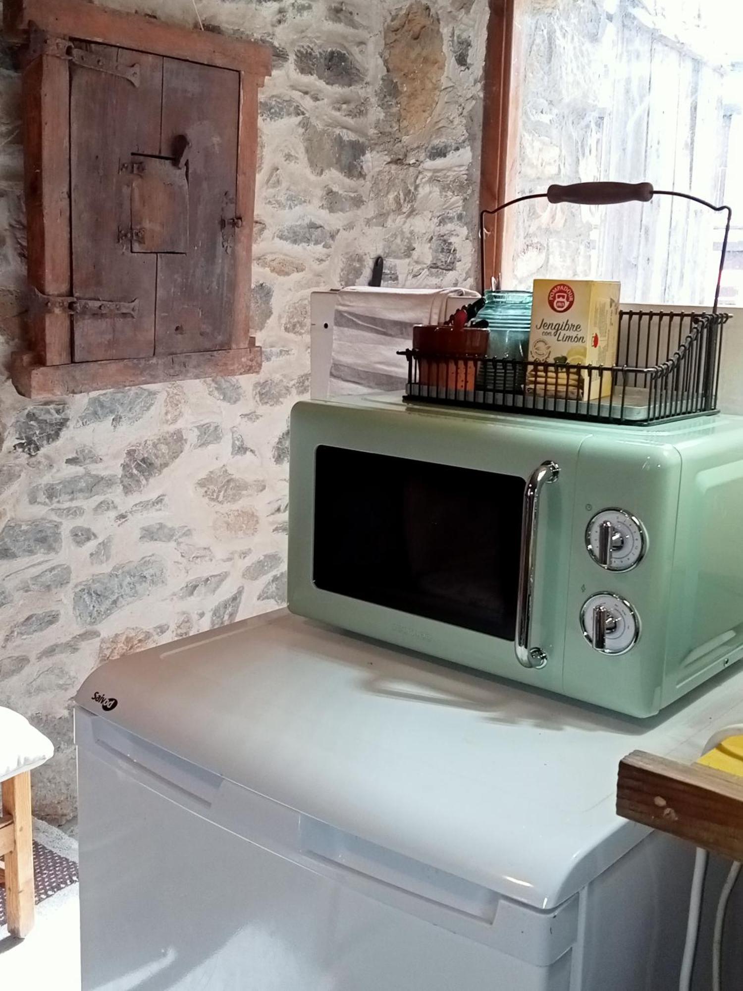 Suite En Cuadra Pajar, Casa Rural Hoz de Jaca Exterior foto